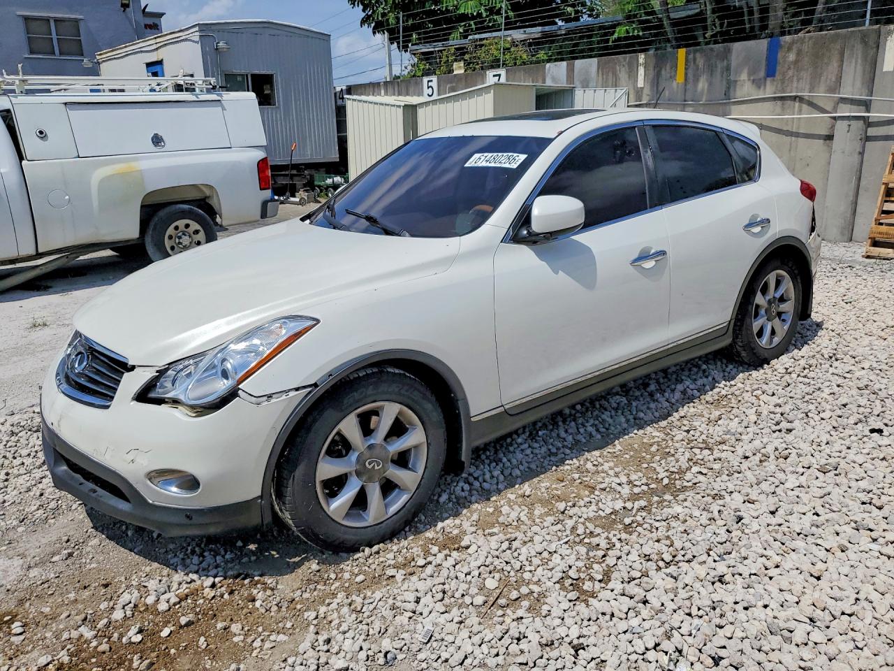 2008 Infiniti EX Journey, VIN JNKAJ09E48M302653 — Front end