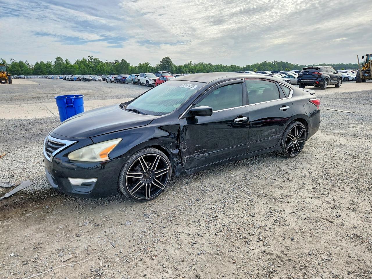 2014 Nissan Altima SV, VIN 1N4AL3AP1EC286803 — Side