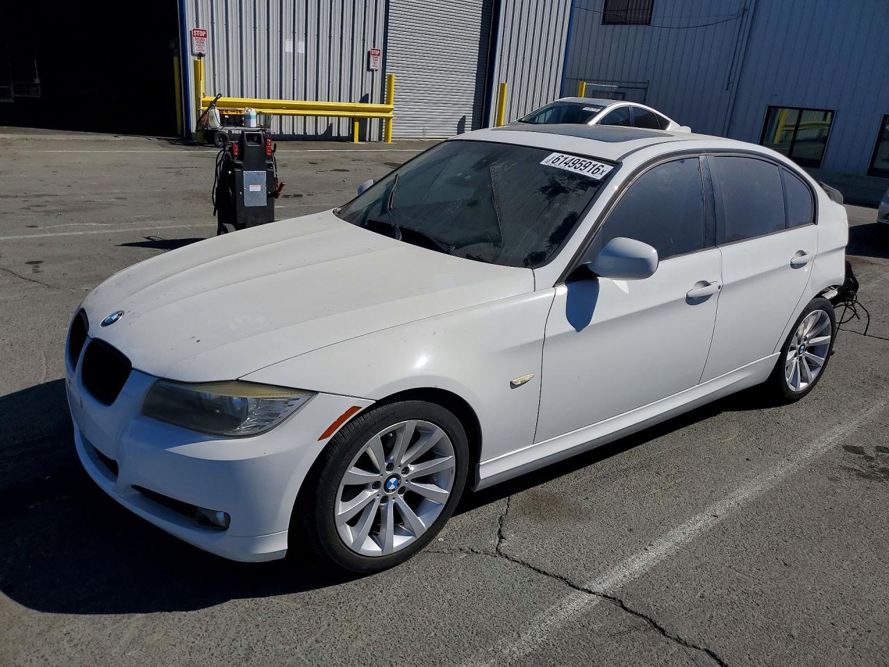 2011 BMW 3 Series 328i, VIN WBAPH7G5XBNN03247 — Rear end