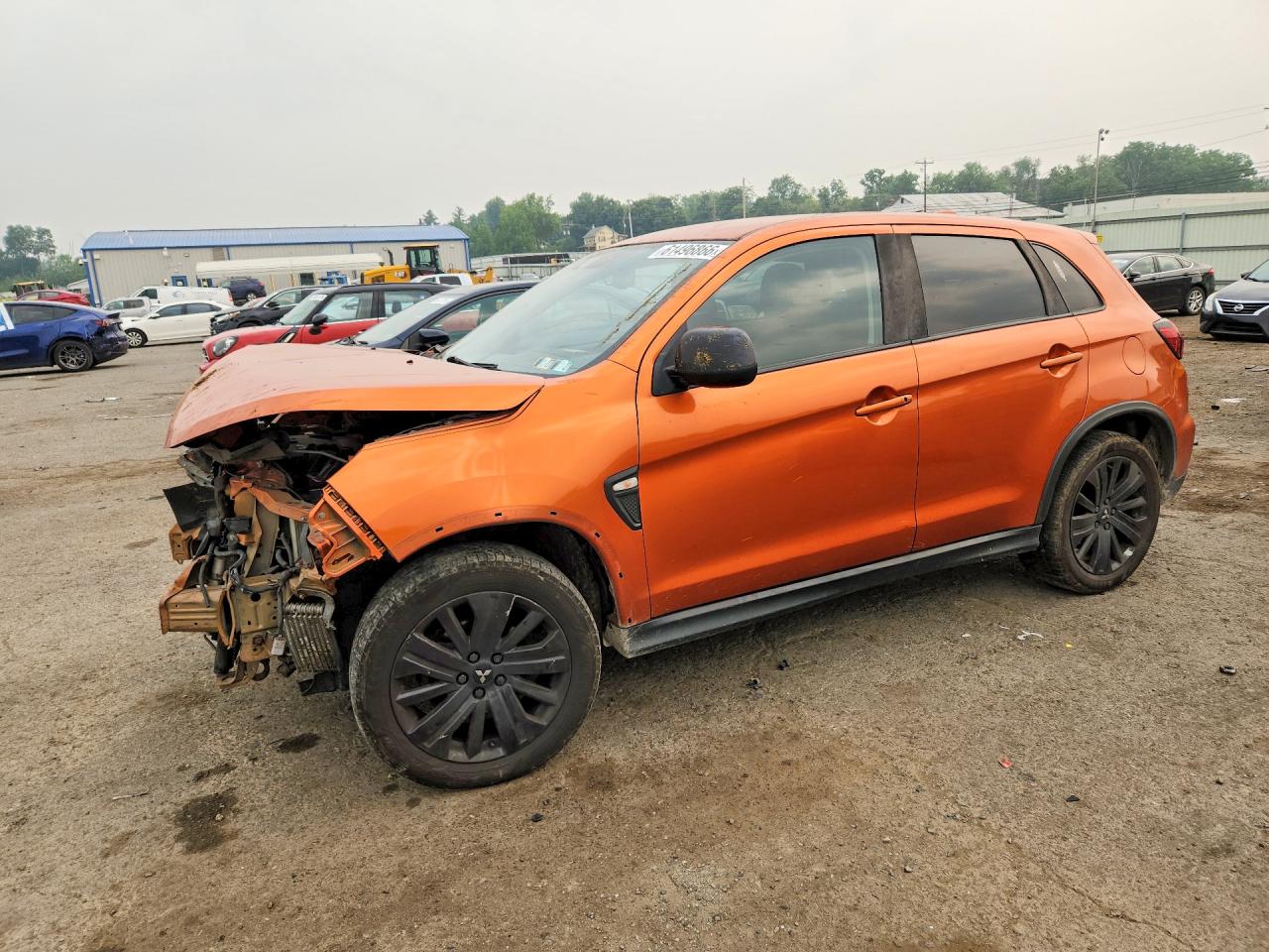 2022 Mitsubishi Outlander ES, VIN JA4APUAU2NU002352 — Перед
