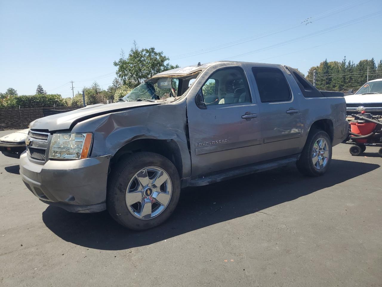 2007 Chevrolet Avalanche LTZ, VIN 3GNEC12087G182687 — Roof