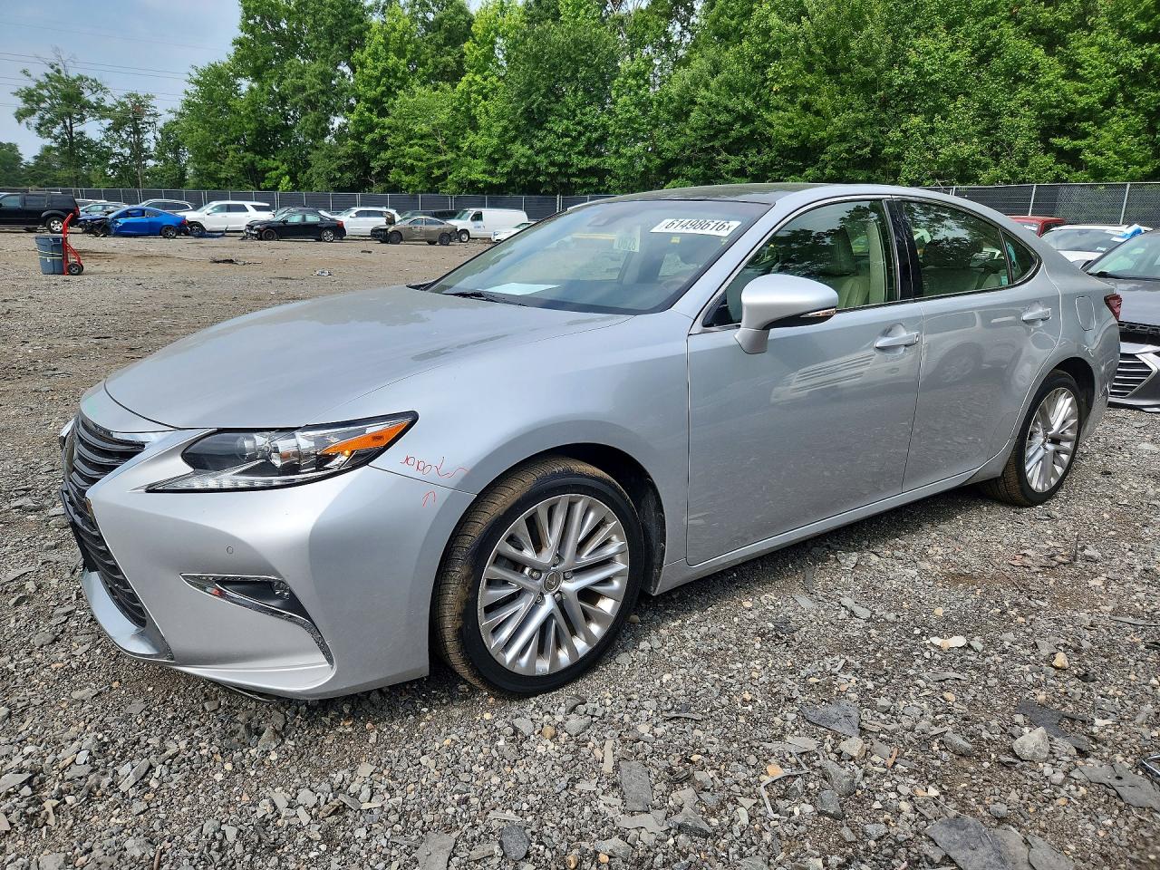 2016 Lexus ES 330, VIN JTHBK1GG0G2215418 — Front end