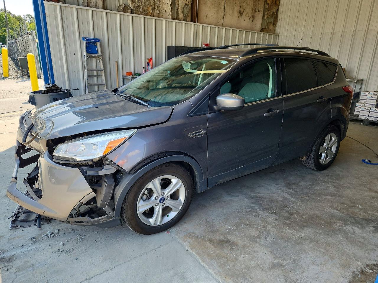 2013 Ford Escape SE, VIN 1FMCU0GXXDUD63985 — Front end