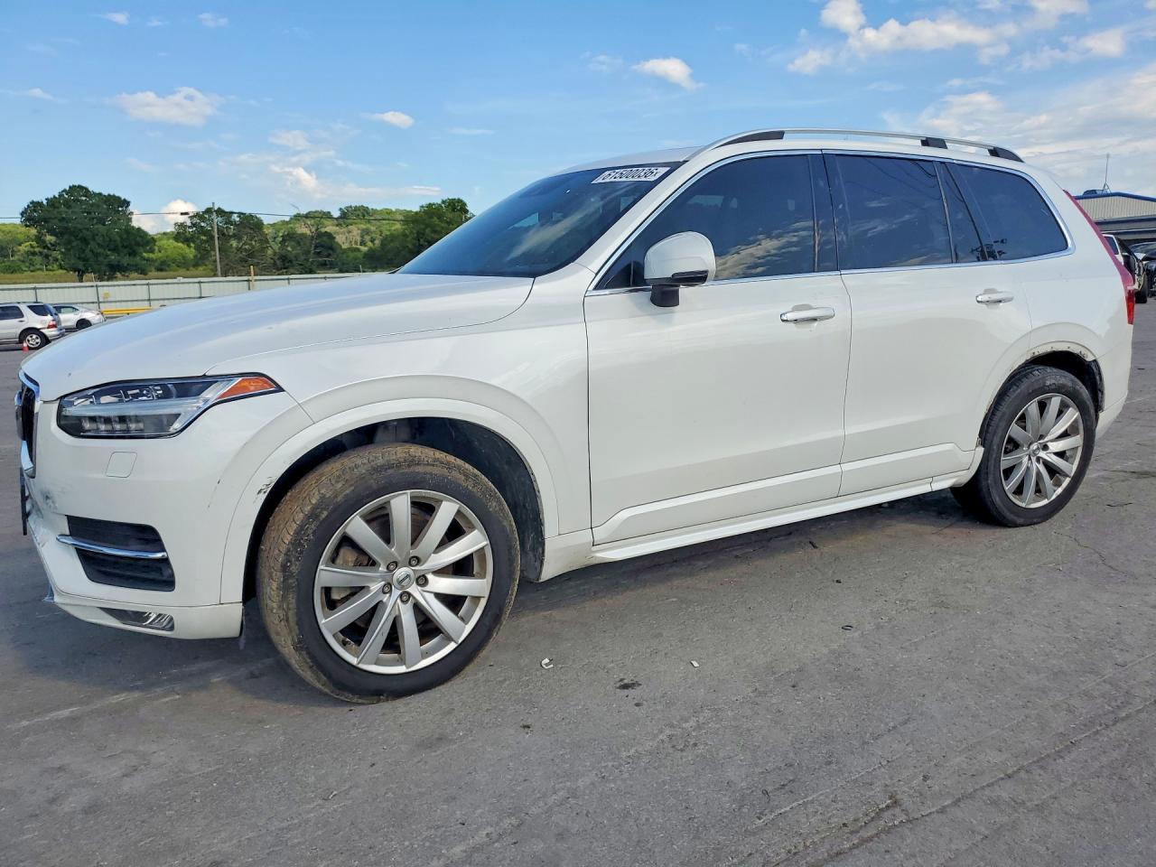 2018 Volvo XC90 Momentum, VIN YV4A22PK0J1190327 — Rear end