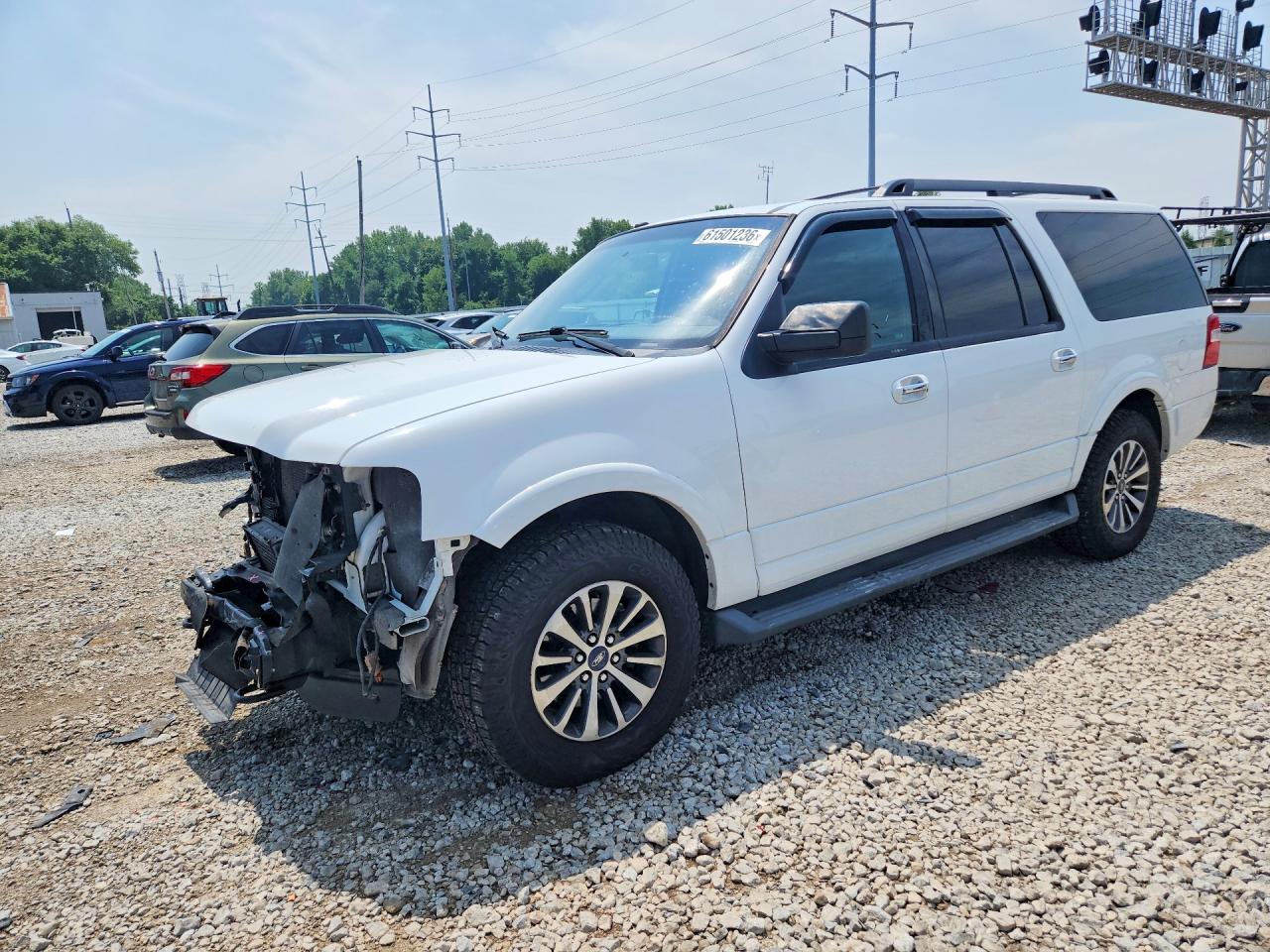 2016 Ford Expedition Max XLT, VIN 1FMJK1JT8GEF49662 — Front end
