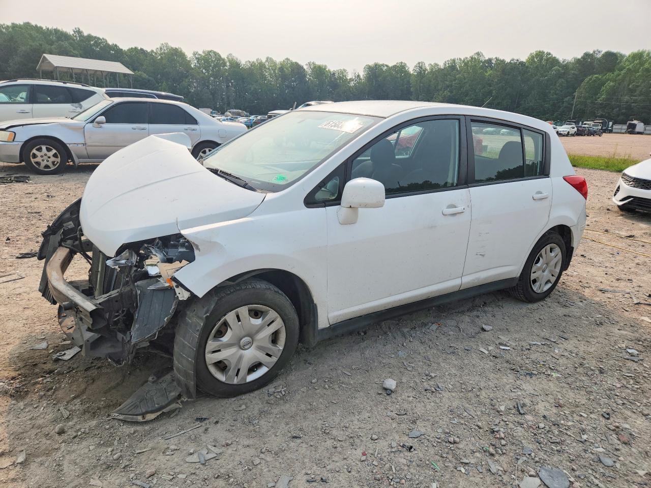 2011 Nissan Versa S, VIN 3N1BC1CP3BL362301 — Front end