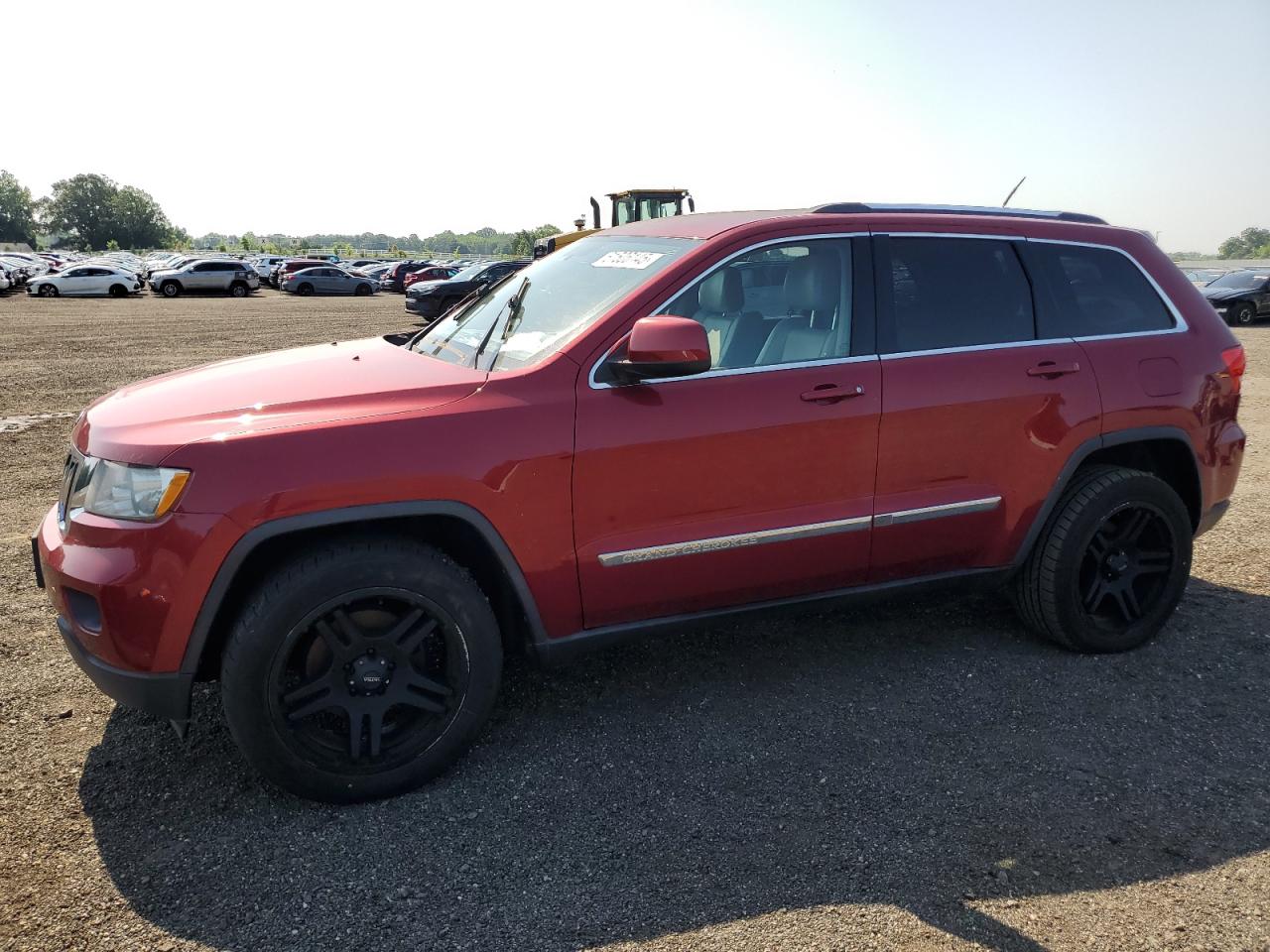 2013 Jeep Grand Cherokee Laredo Altitude, VIN 1C4RJFAT9DC547143 — Minor dents and scratches