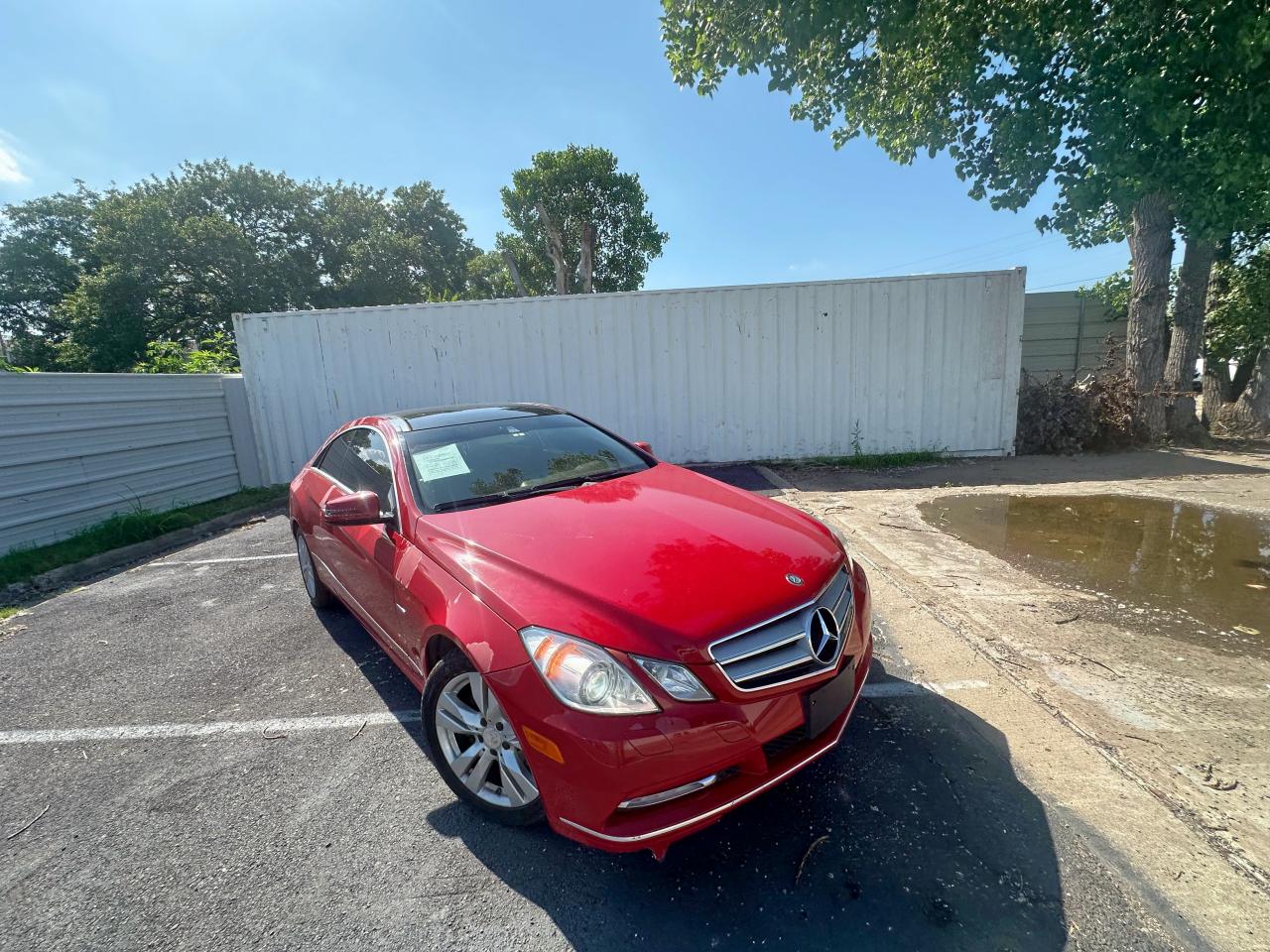 2012 Mercedes-Benz E 350, VIN WDDKJ5KB3CF141699 — Minor dents and scratches
