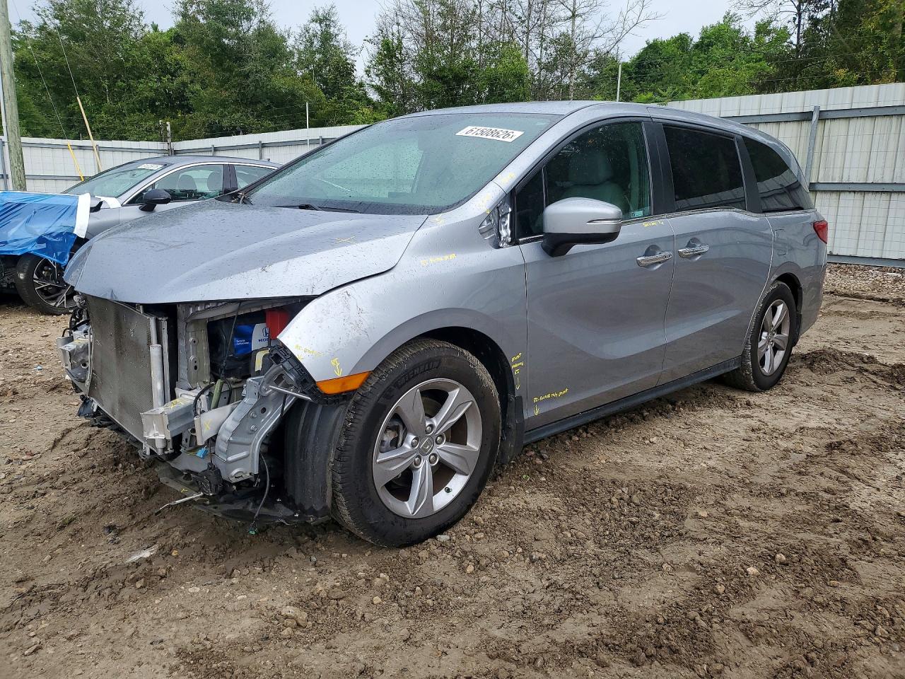 2020 Honda Odyssey EX-L, VIN 5FNRL6H73LB062386 — Front end