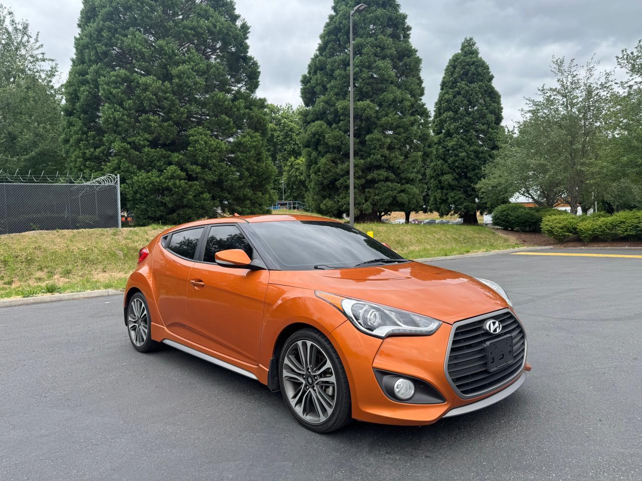 2016 Hyundai Veloster Turbo, VIN KMHTC6AEXGU274614 — Minor dents and scratches