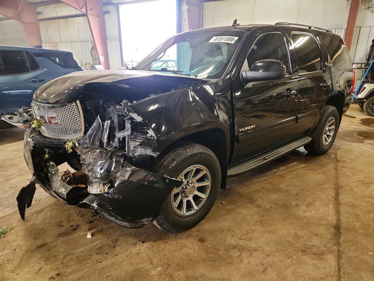 2014 GMC Yukon SLT, VIN 1GKS2CE04ER223260 — Front end