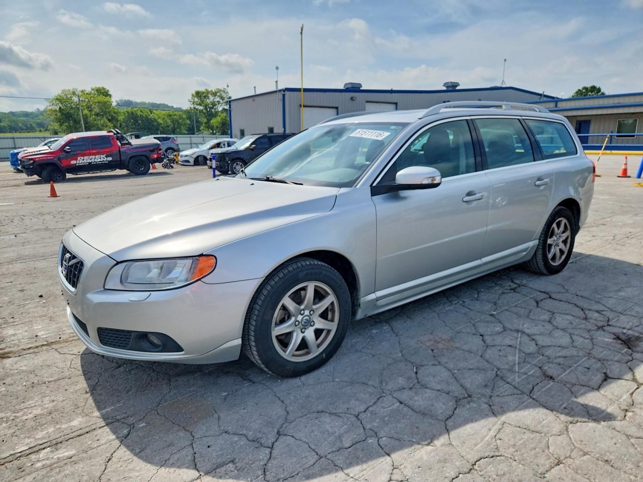 2010 Volvo V70, VIN YV1982BW7A1124107 — Зад
