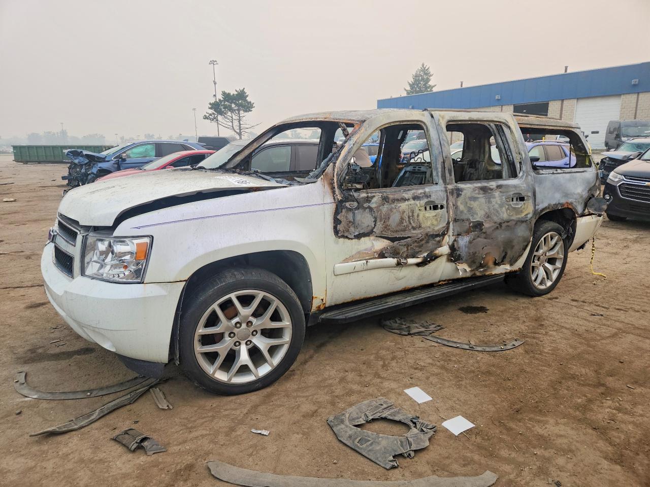2007 Chevrolet Suburban LTZ, VIN 3GNFK16347G184898 — Пожар в салоне