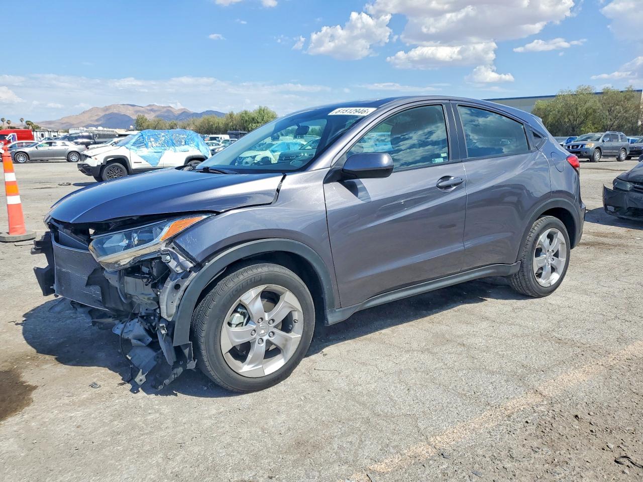 2022 Honda HR-V LX, VIN 3CZRU5H37NM703925 — Front end