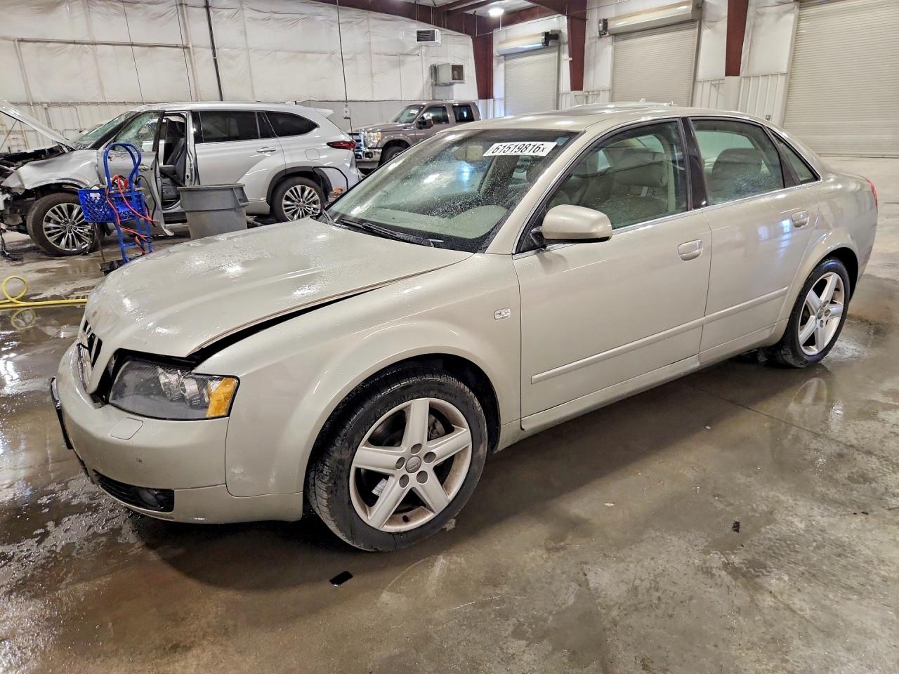 2005 Audi A4 3.0L, VIN WAULT68E65A069572 — Front end
