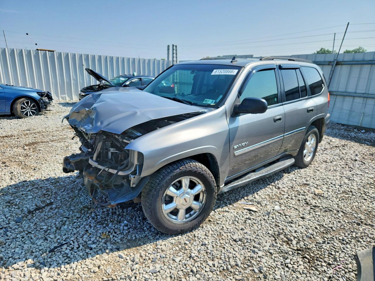 2006 GMC Envoy SLT, VIN 1GKDT13S962134728 — Front end