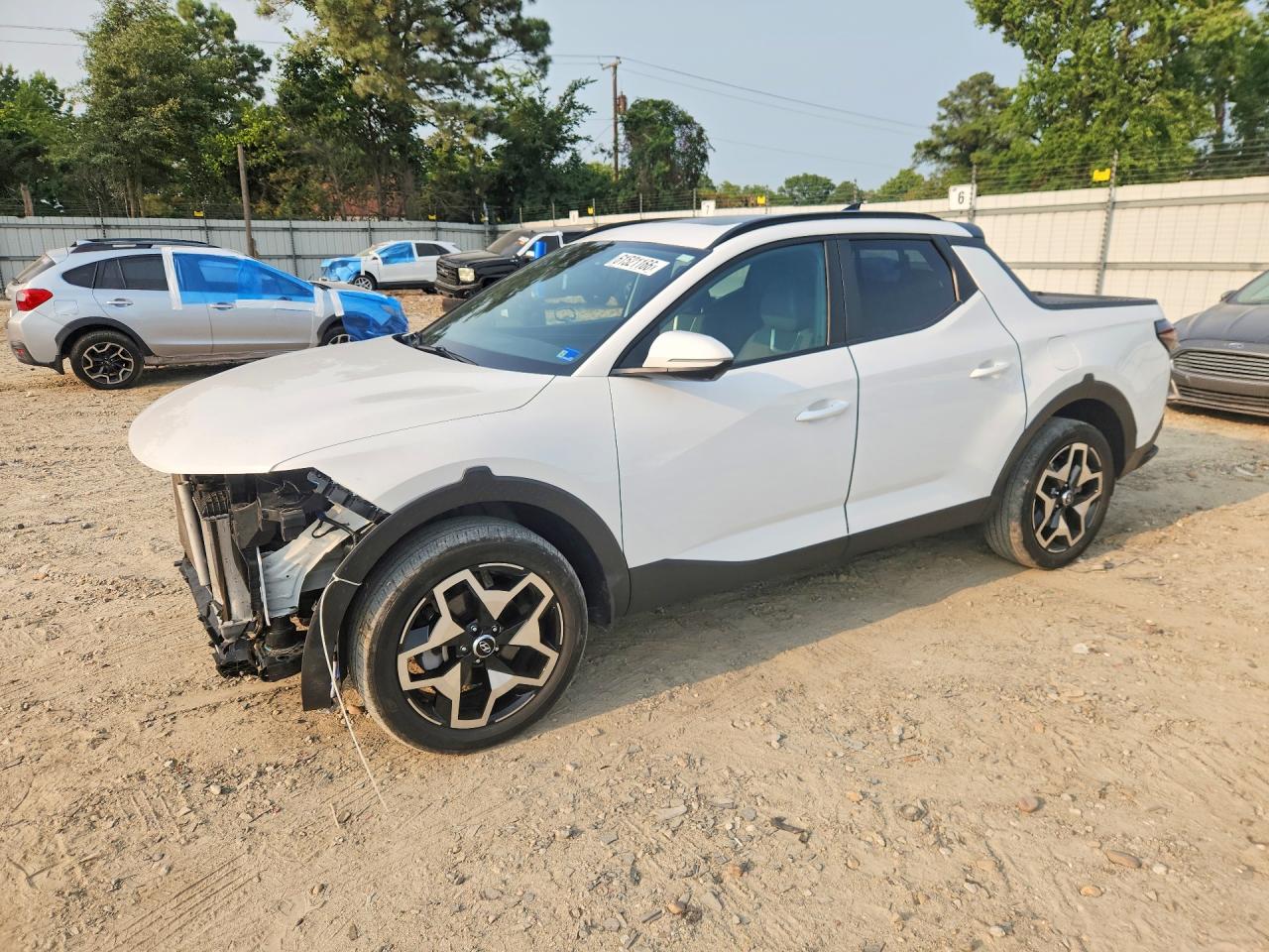2023 Hyundai Santa Cruz Limited, VIN 5NTJEDAF1PH059606 — Front end