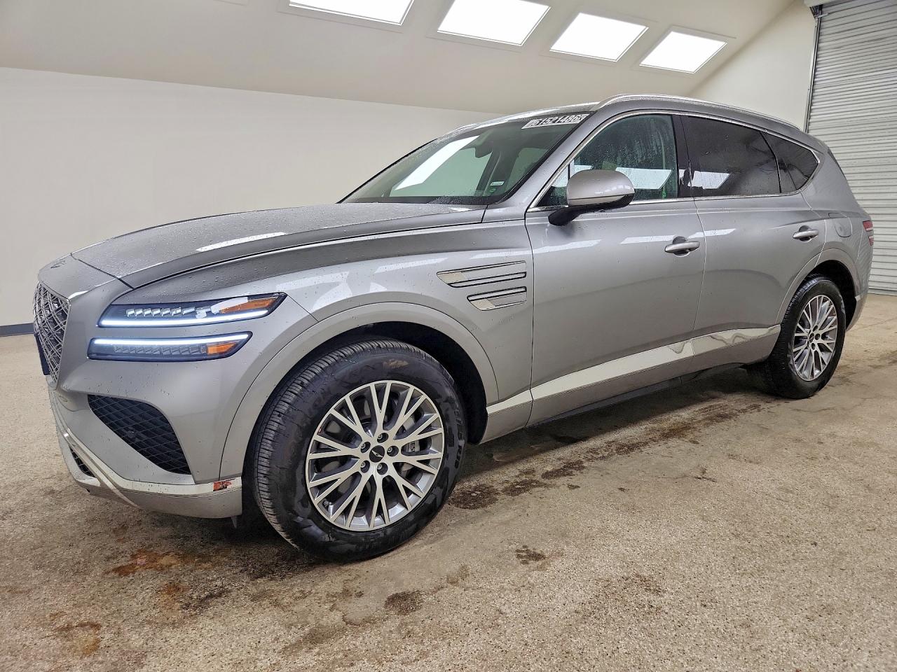 2026 Genesis GV80 2.5T, VIN KMUHFESB4TU345989 — Minor dents and scratches