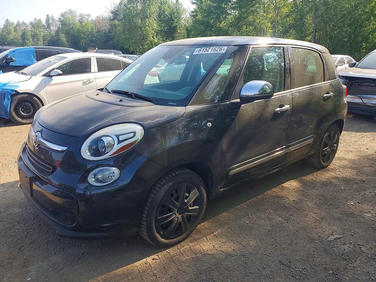 2015 FIAT 500L Lounge, VIN ZFBCFACH0FZ034255 — Minor dents and scratches