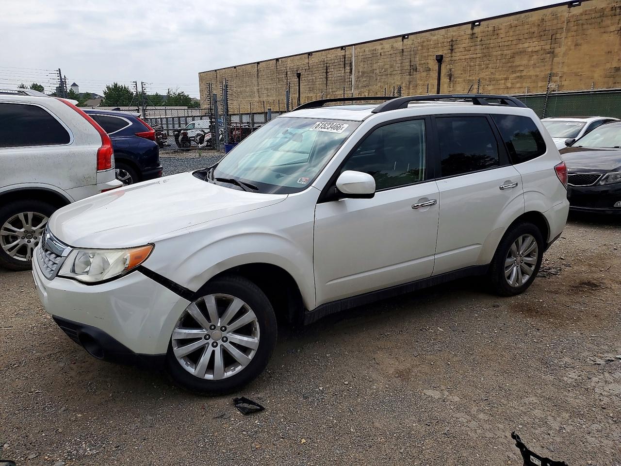 2012 Subaru Forester X Premium, VIN JF2SHADC7CH427808 — Undercarriage