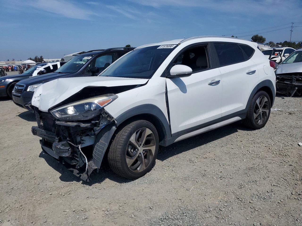 2017 Hyundai Tucson Sport, VIN KM8J3CA24HU494943 — Front end