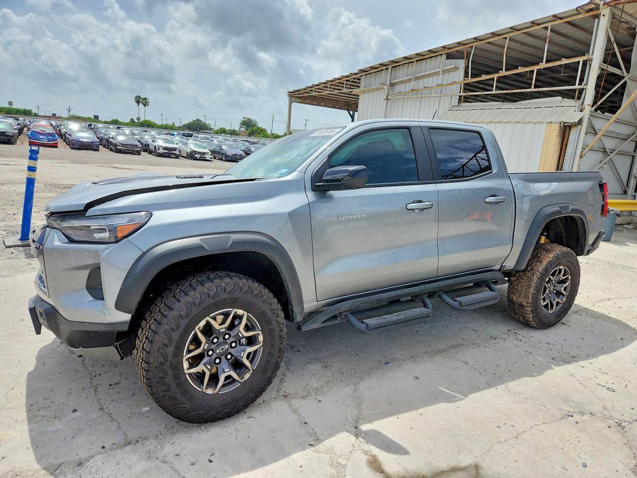 2025 Chevrolet Colorado 4WD ZR2, VIN 1GCPTFEK2S1202693 — Front end