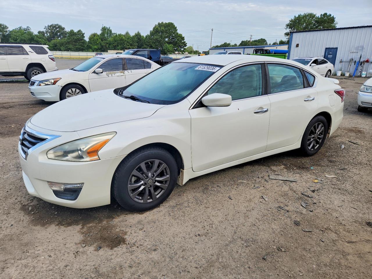 2015 Nissan Altima SV, VIN 1N4AL3AP8FC598330 — Water / flood