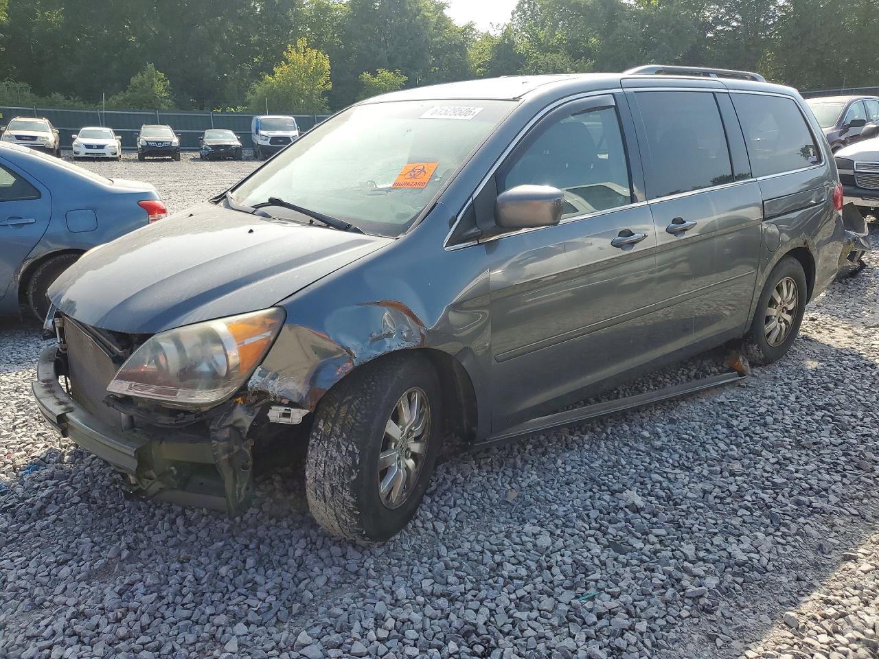 2010 Honda Odyssey EX-L, VIN 5FNRL3H63AB101710 — Front end