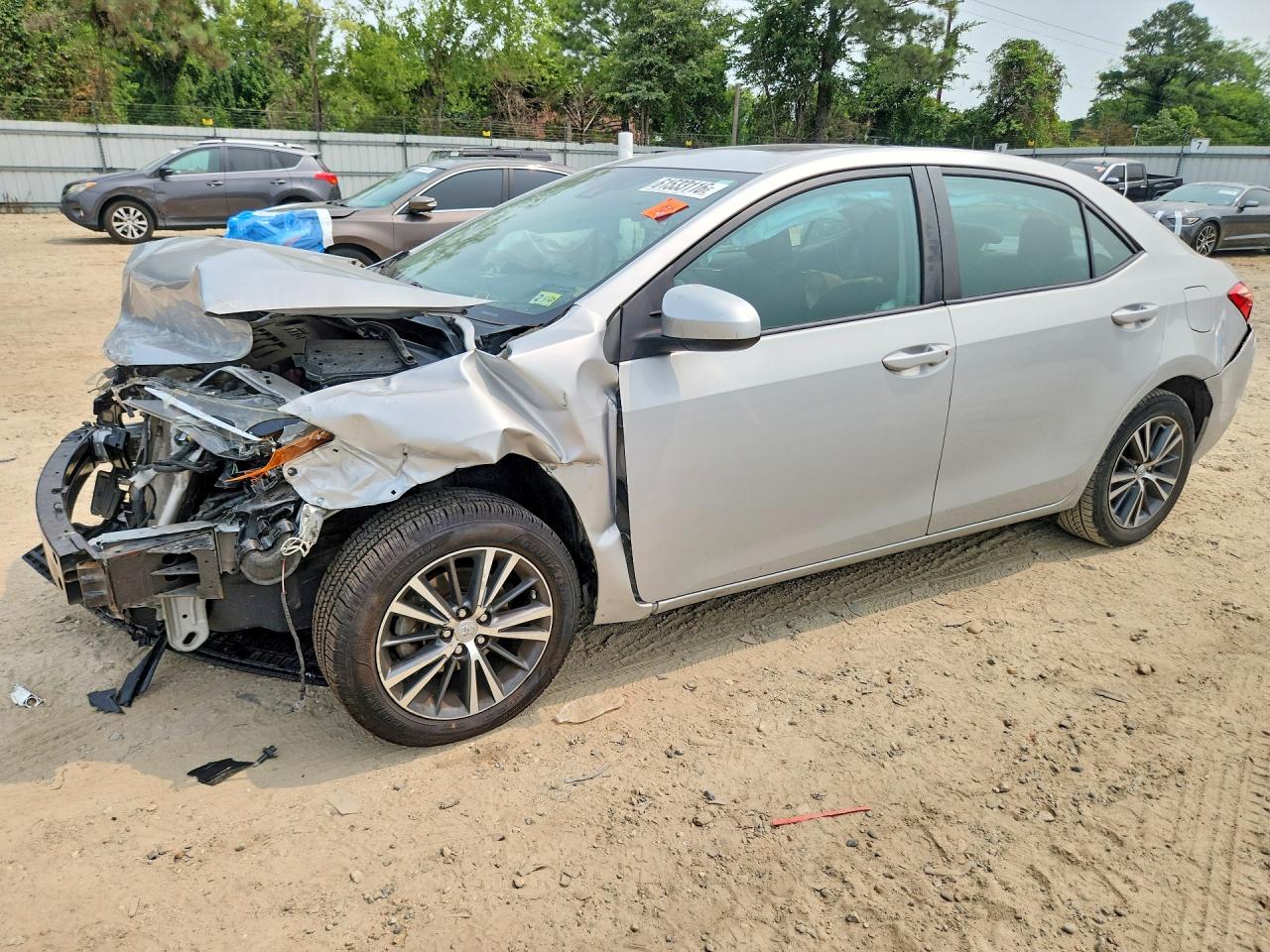 2019 Toyota Corolla L, VIN 2T1BURHE2KC218208 — Front end
