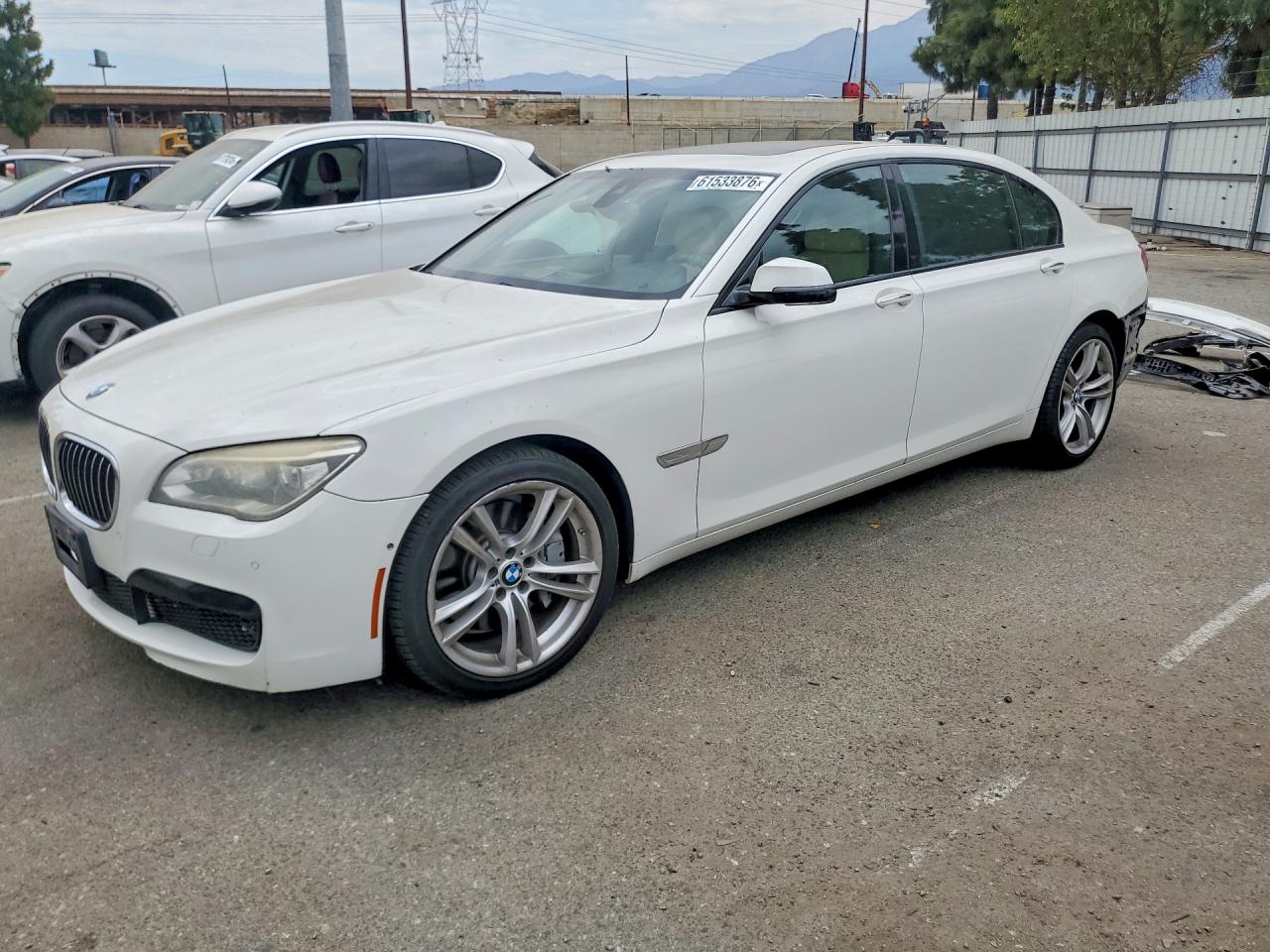 2013 BMW 7 Series 750Li, VIN WBAYE8C56DD132296 — Rear end