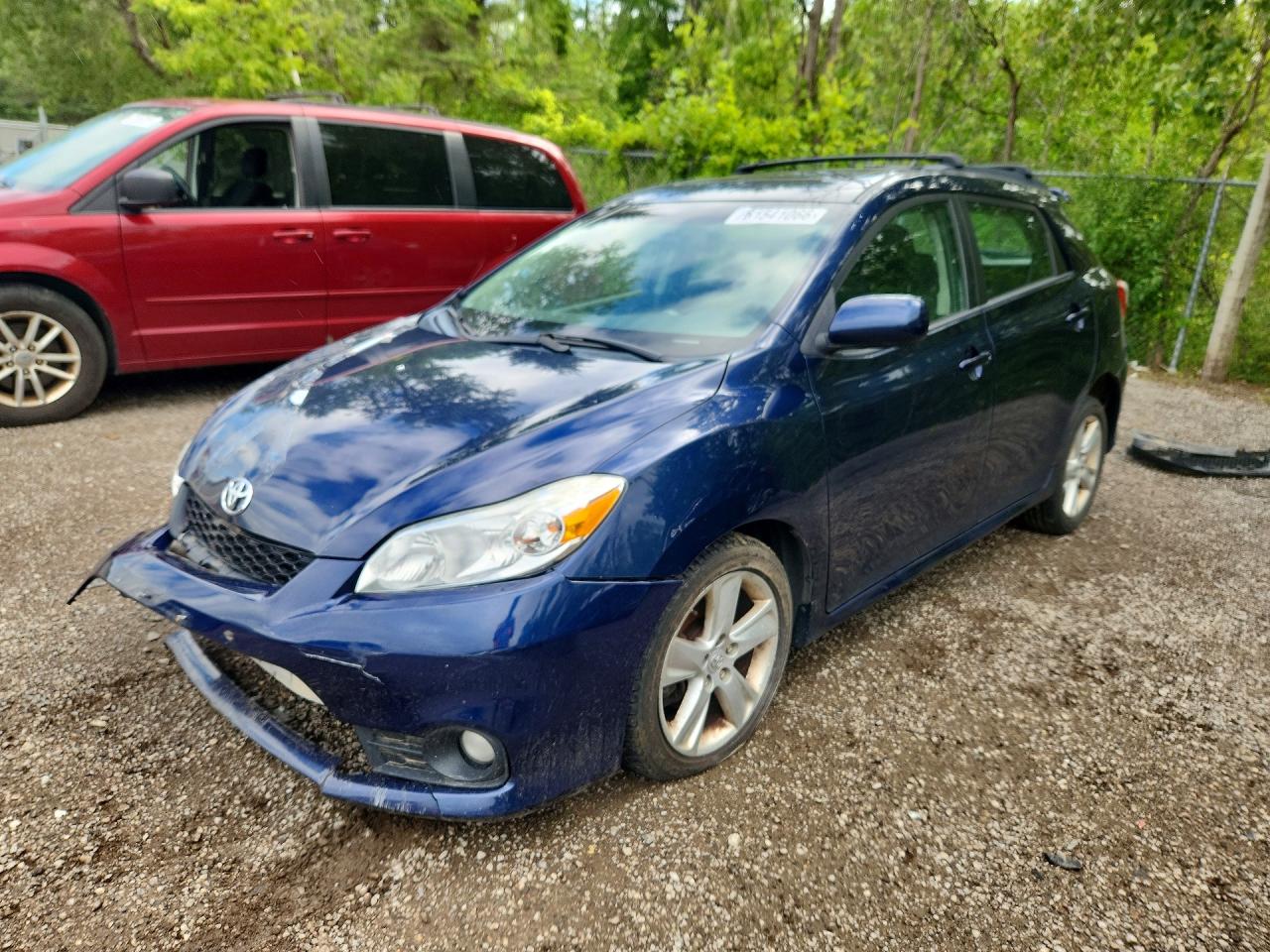 2013 Toyota Matrix S, VIN 2T1LE4EE4DC023416 — Side