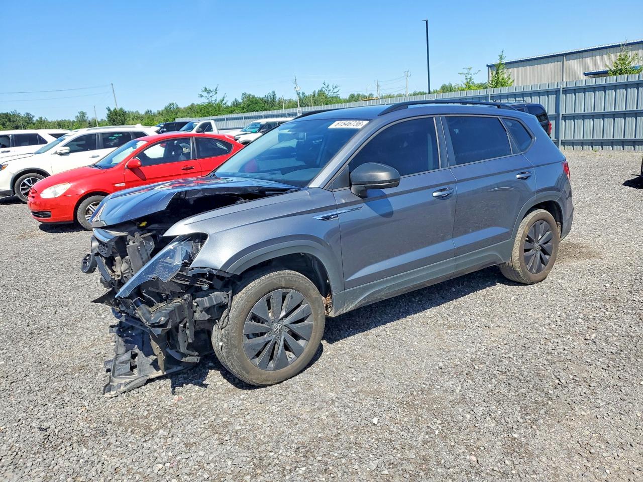 2022 Volkswagen Taos S, VIN 3VVAX7B23NM028825 — Front end