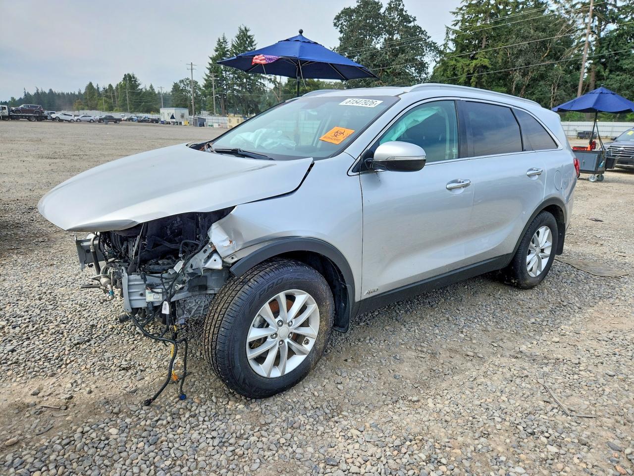 2016 Kia Sorento LX, VIN 5XYPGDA31GG098308 — Front end