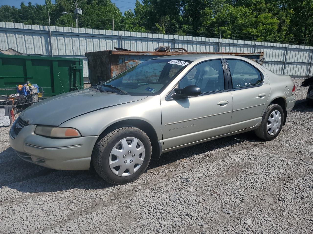 2000 Chrysler Cirrus LX, VIN 1C3EJ46X6YN156528 — Front end