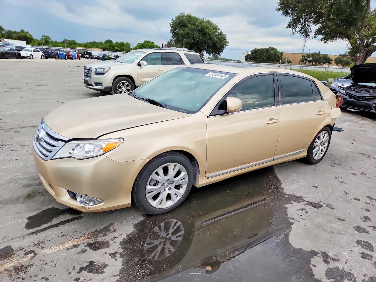 2012 Toyota Avalon, VIN 4T1BK3DB1CU466044 — Rear end