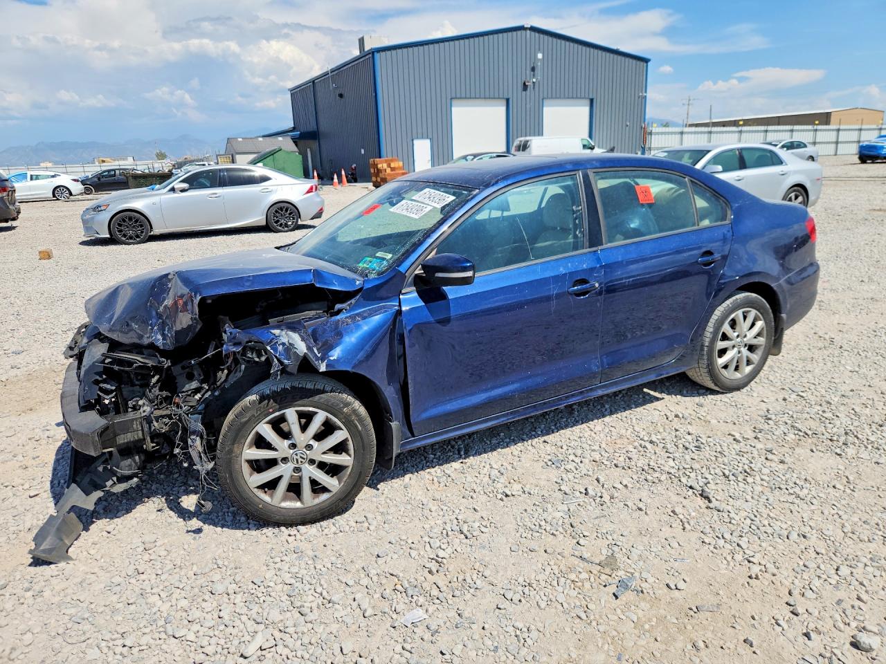 2012 Volkswagen Jetta SE, VIN 3VWDP7AJ5CM399208 — Front end