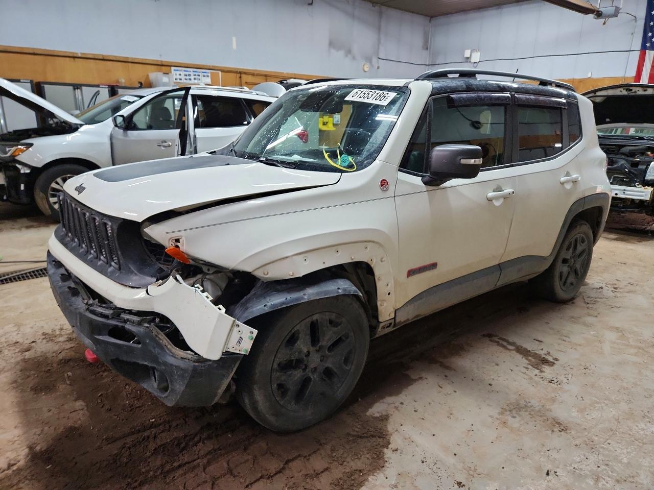 2018 Jeep Renegade Trailhawk, VIN ZACCJBCB3JPH94121 — Front end
