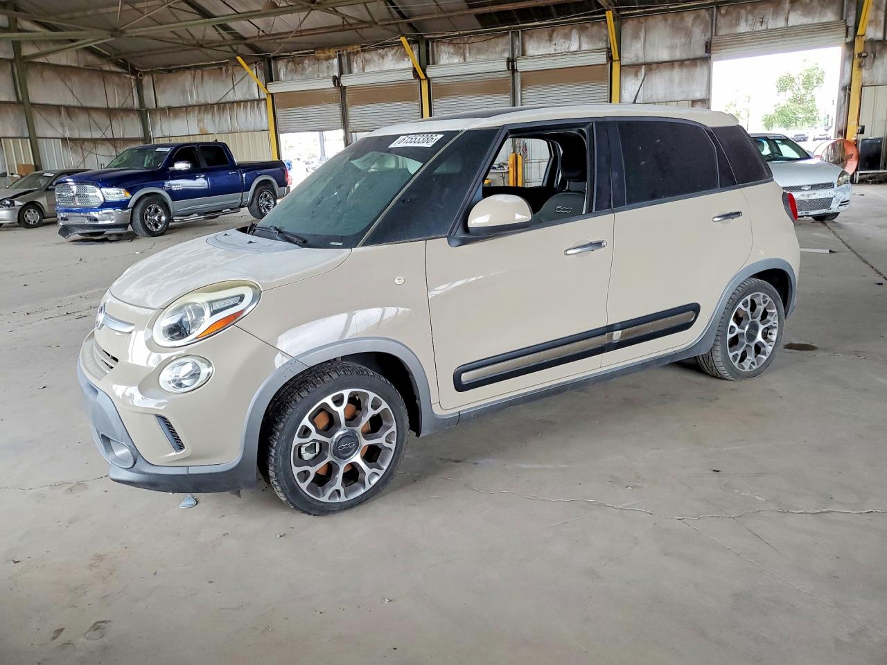 2014 FIAT 500L Trekking, VIN ZFBCFADHXEZ018089 — Minor dents and scratches