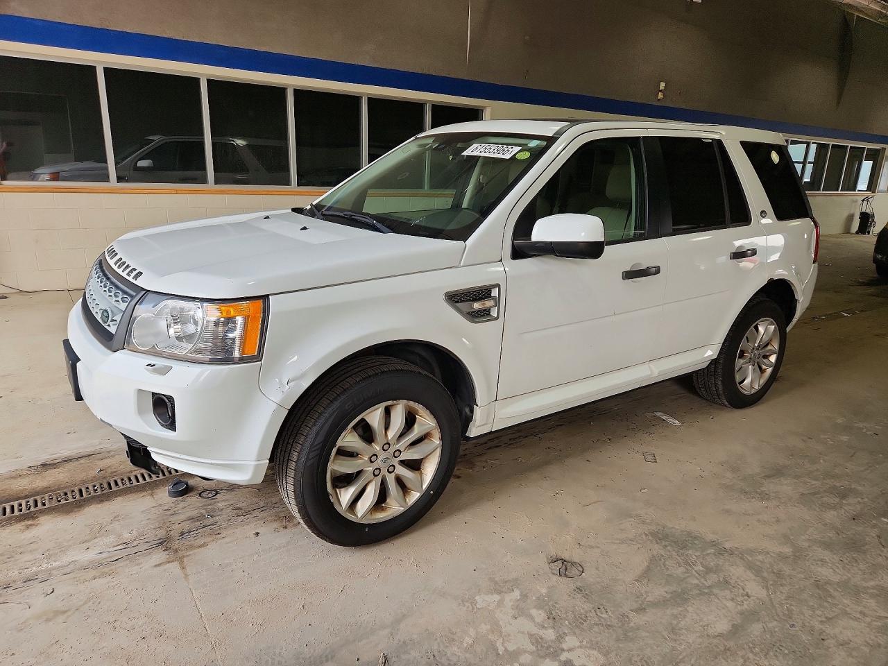 2011 Land Rover LR2 HSE, VIN SALFR2BN0BH222264 — Minor dents and scratches