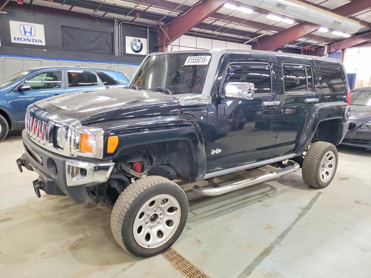 2007 Hummer H3 SUV, VIN 5GTDN13E778224872 — Minor dents and scratches