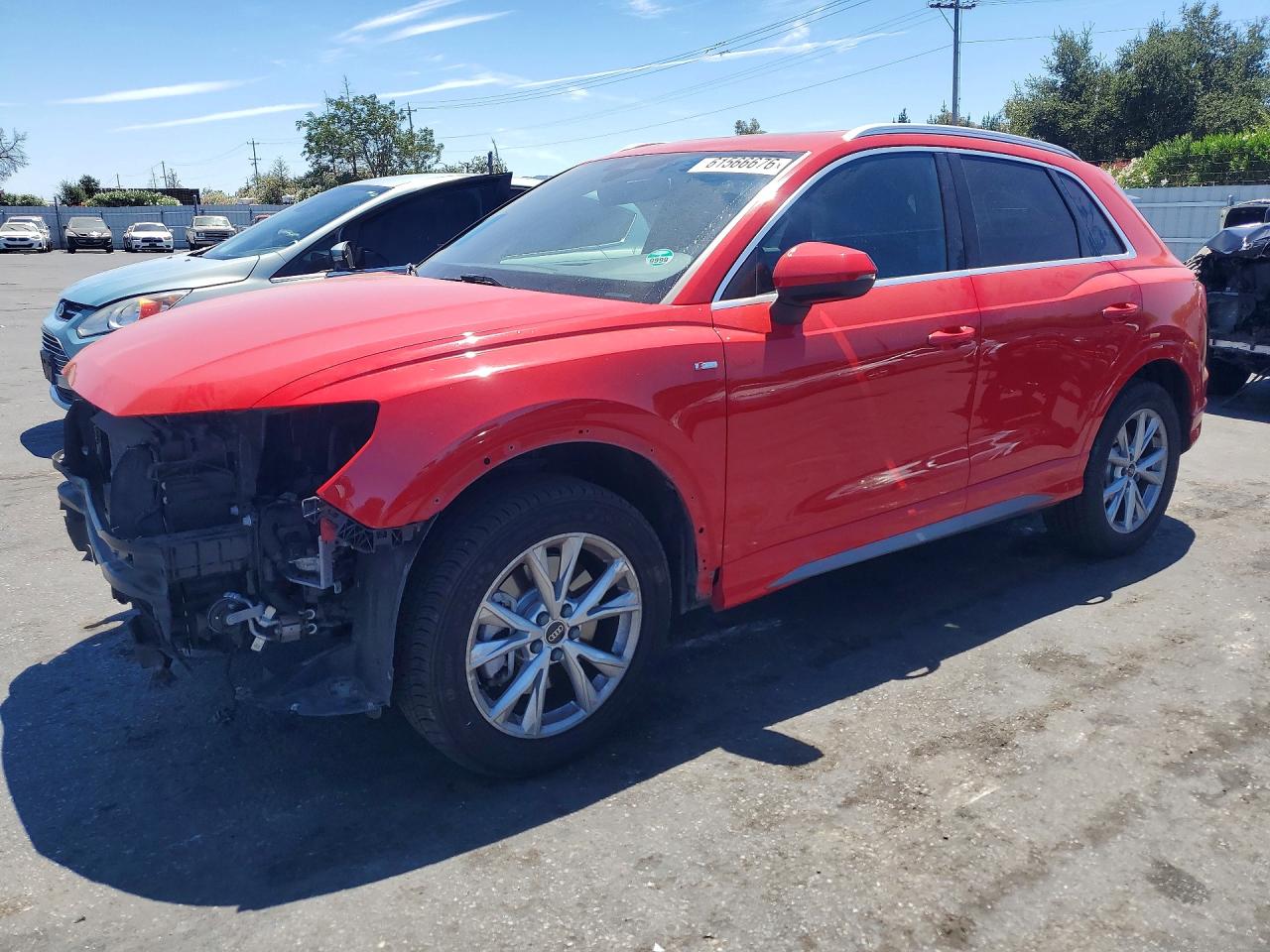 2024 Audi Q3 S line Premium, VIN WA1DECF39R1057823 — Перед