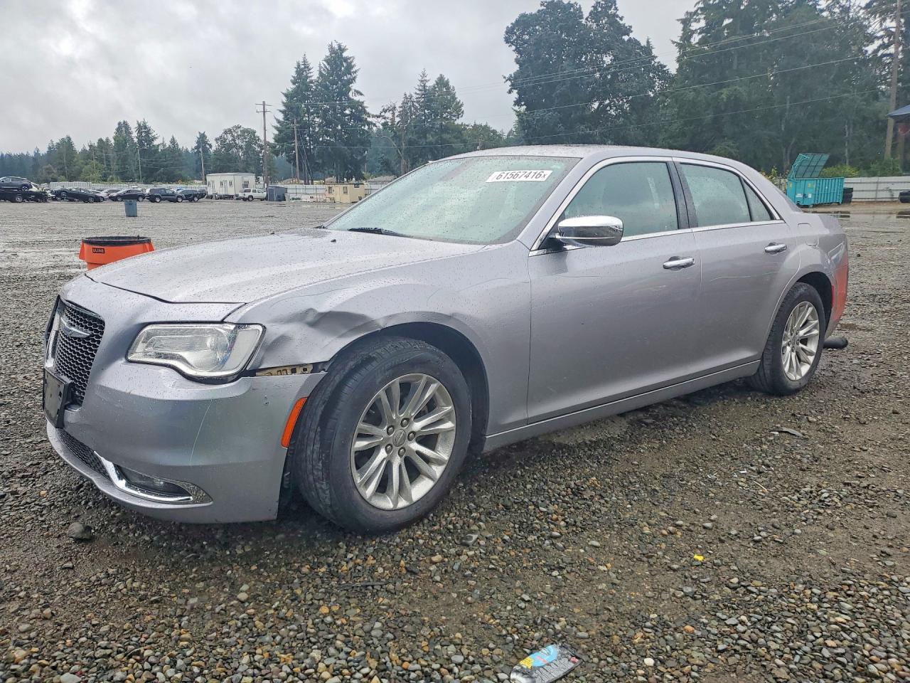 2016 Chrysler 300 C, VIN 2C3CCAEG7GH128181 — Front end