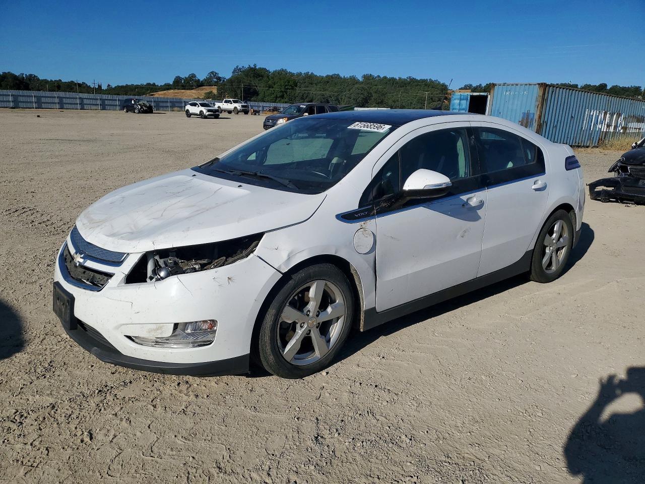 2012 Chevrolet Volt, VIN 1G1RB6E47CU102613 — Front end