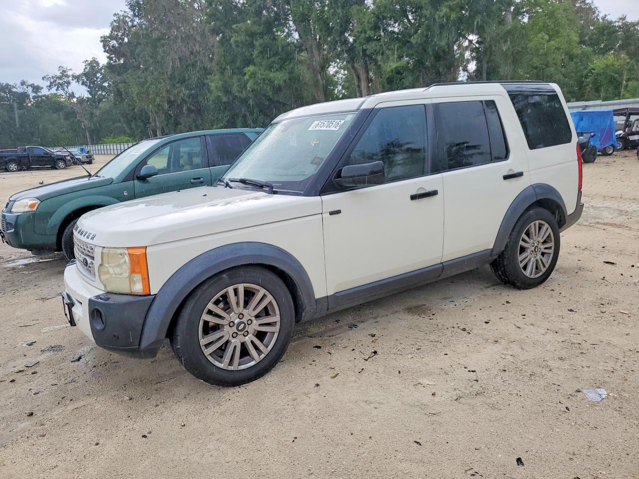 2008 Land Rover LR3 SE, VIN SALAE25468A450571 — Undercarriage