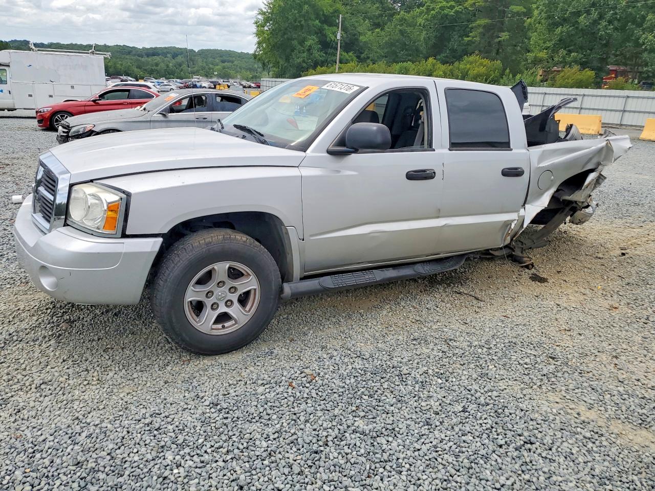 2006 Dodge Dakota SLT, VIN 1D7HE48N26S624025 — Зад