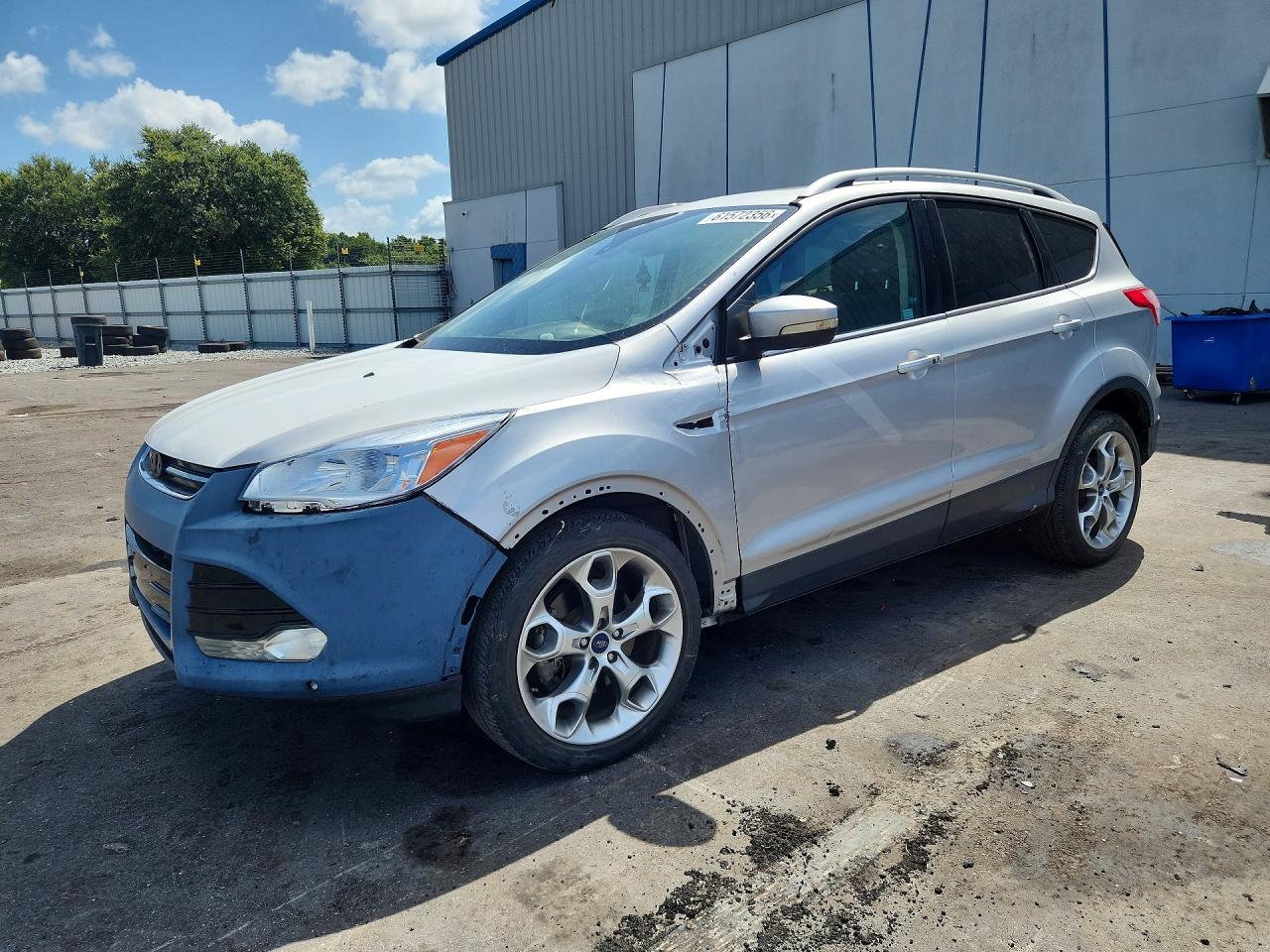 2015 Ford Escape Titanium, VIN 1FMCU9J91FUC46605 — Minor dents and scratches