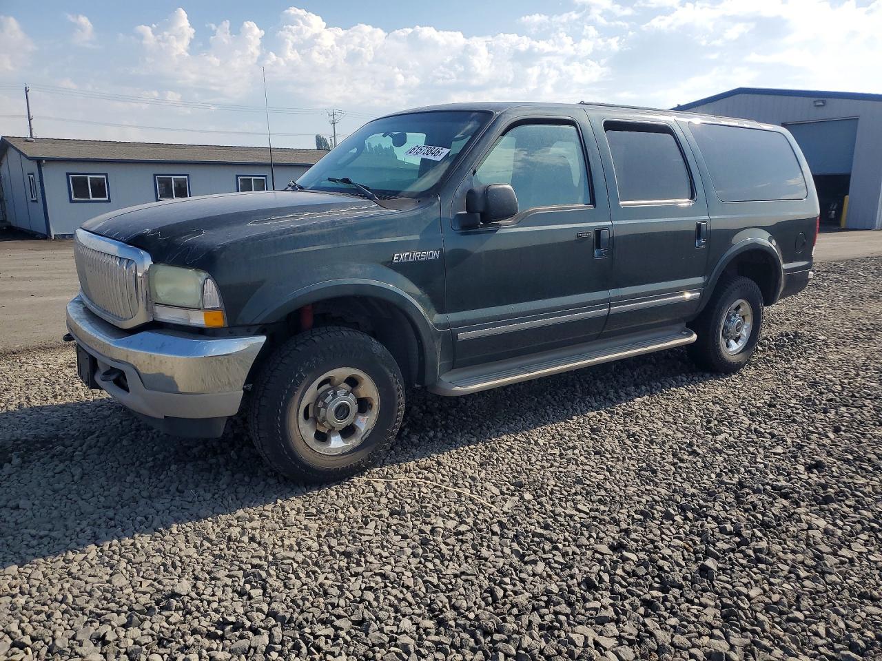 2003 Ford Excursion Limited, VIN 1FMNU43S43EA42124 — Minor dents and scratches