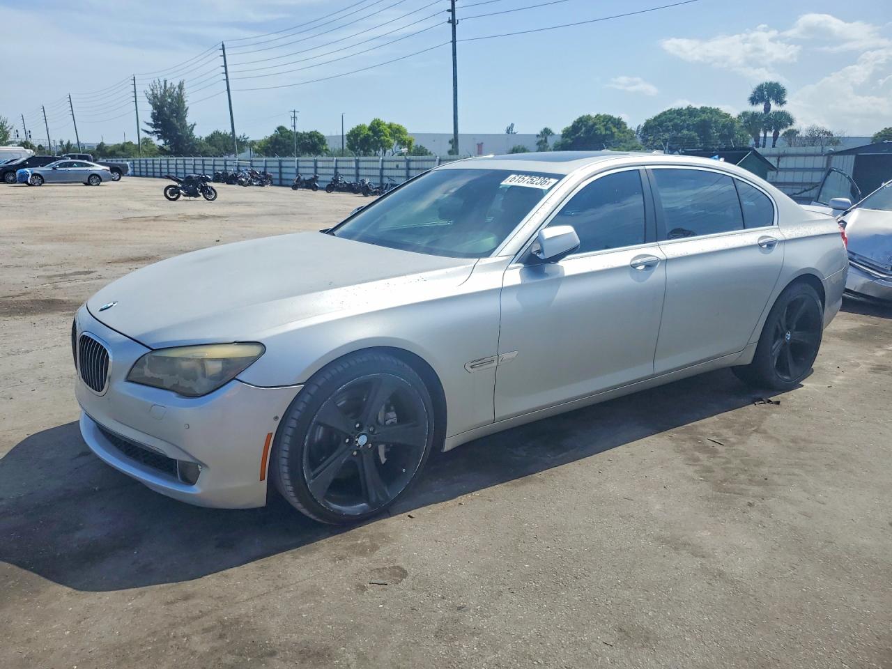 2009 BMW 7 Series 750Li, VIN WBAKB83569CY57182 — Mechanical
