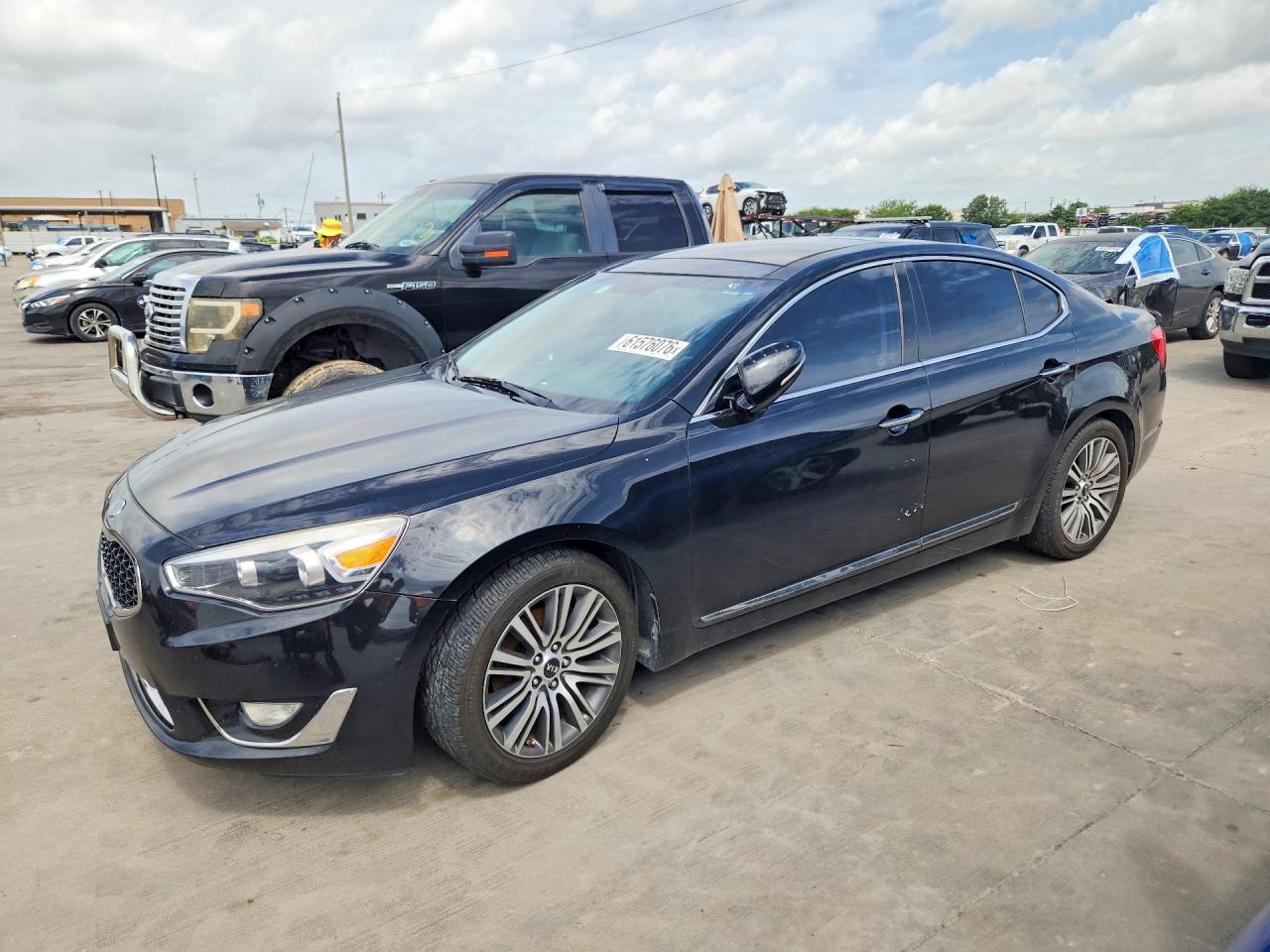 2016 Kia Cadenza, VIN KNALN4D71G5221663 — Front end