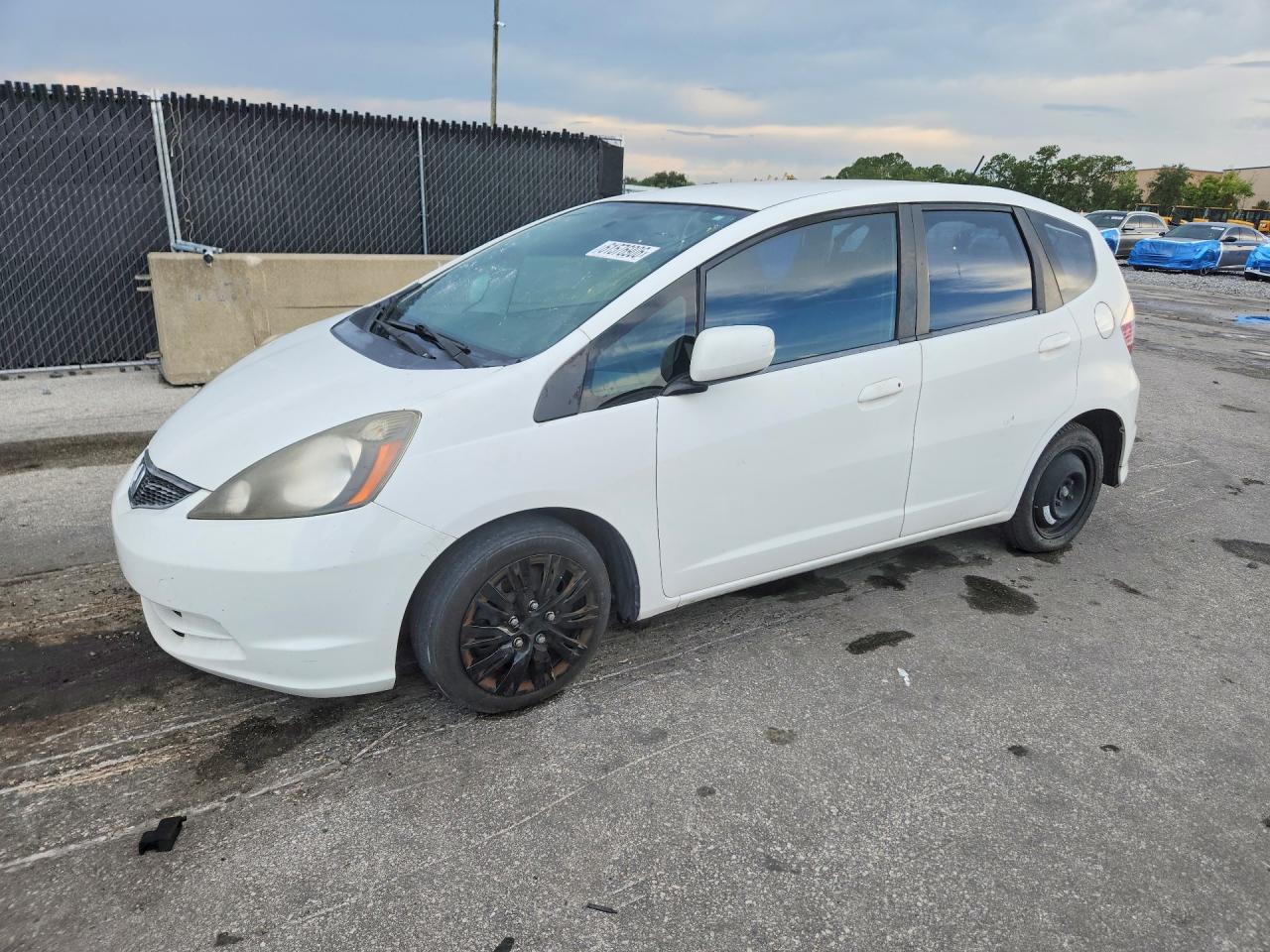 2013 Honda Fit, VIN JHMGE8H34DC018324 — Minor dents and scratches